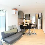 Modernes Ferienhaeuschen Am Zeulenrodaer - Terrasse, Klimaanlage & Fussbodenheizung Zeulenroda-Triebes