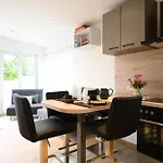 Modernes Ferienhaeuschen Am Zeulenrodaer - Terrasse, Klimaanlage & Fussbodenheizung Apartman *