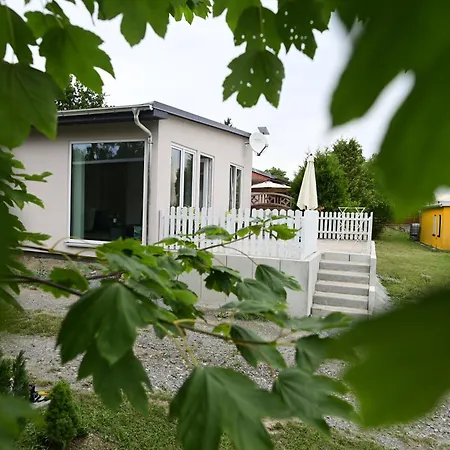 Апартаменты Modernes Ferienhaeuschen Am Zeulenrodaer Mit Terrasse, Klimaanlage, 1 Sz, Max 3 Gaeste *