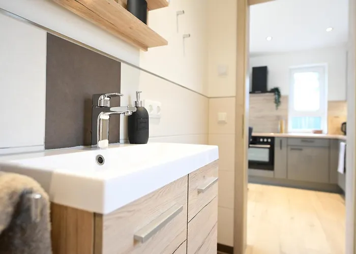 Ferienhaeuschen Am See, Neu Gebaut, Klimatisiert Und Beheizbar